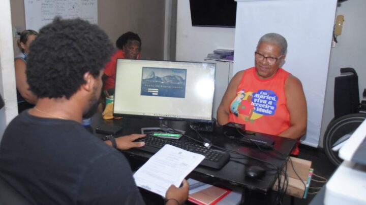 Maricá: ação em Santa Paula emite carteiras de identidade para idosos