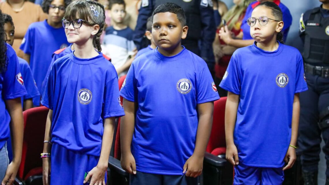 Maricá forma 81 crianças em projeto de cidadania e disciplina nas escolas
