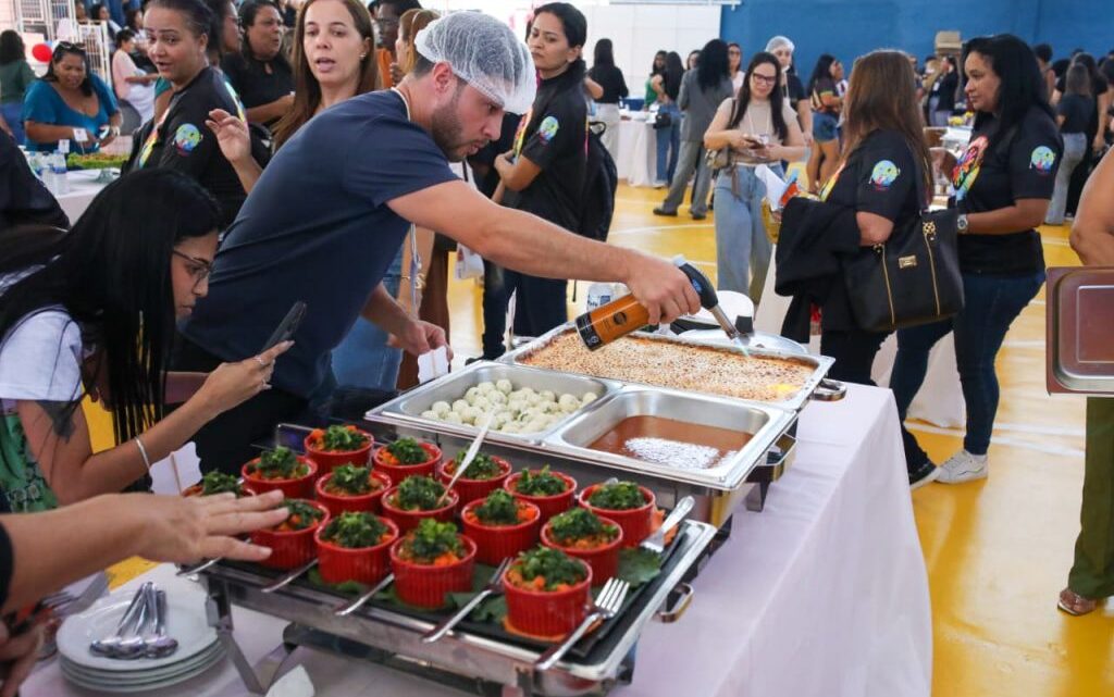 Maricá elege melhores receitas criadas por merendeiras para o cardápio da rede municipal