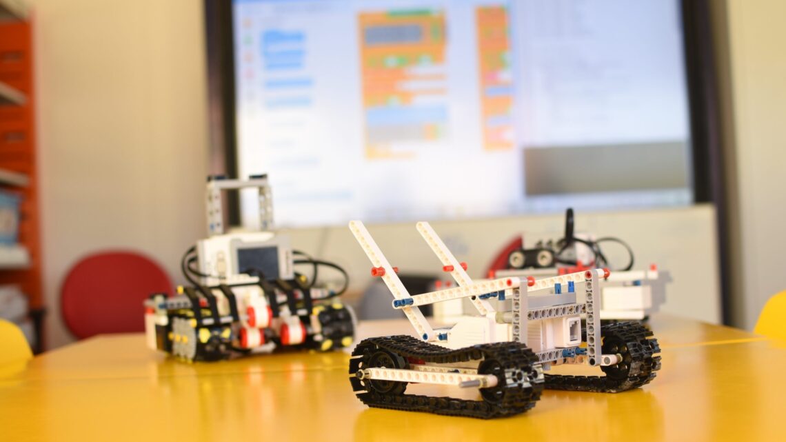 Maricá abre inscrições para cursos gratuitos de robótica e tecnologia