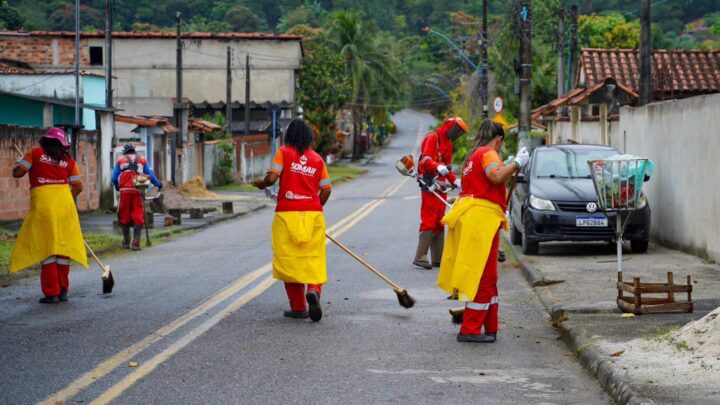Prefeitura de Maricá inicia mutirão de limpeza e conservação no bairro de Itapeba