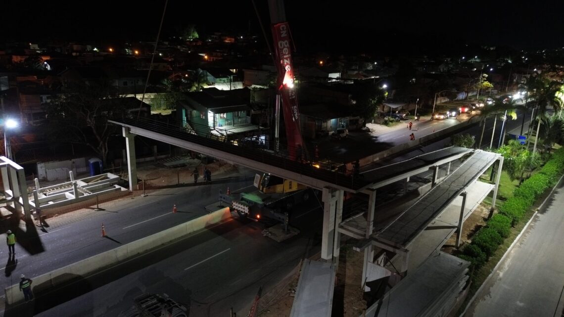 Prefeitura de Maricá avança na construção de passarela na Rodovia Estadual RJ-106